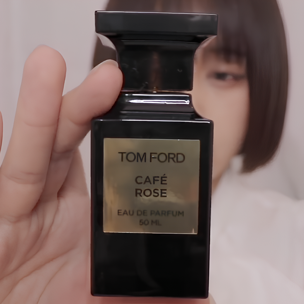 TOM FORD カフェ ローズ オードパルファム