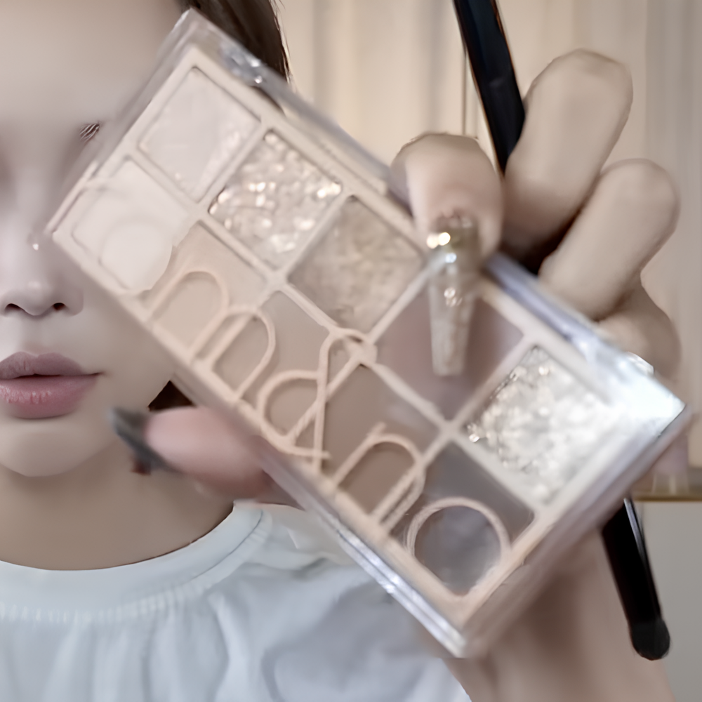 rom&nd ベターザンパレット 02 マホガニーガーデン